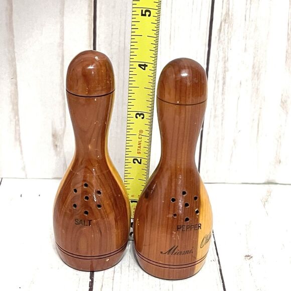 Wood Style Bowling Pins Salt and Pepper Shaker Miami, Florida - Picture 5 of 5